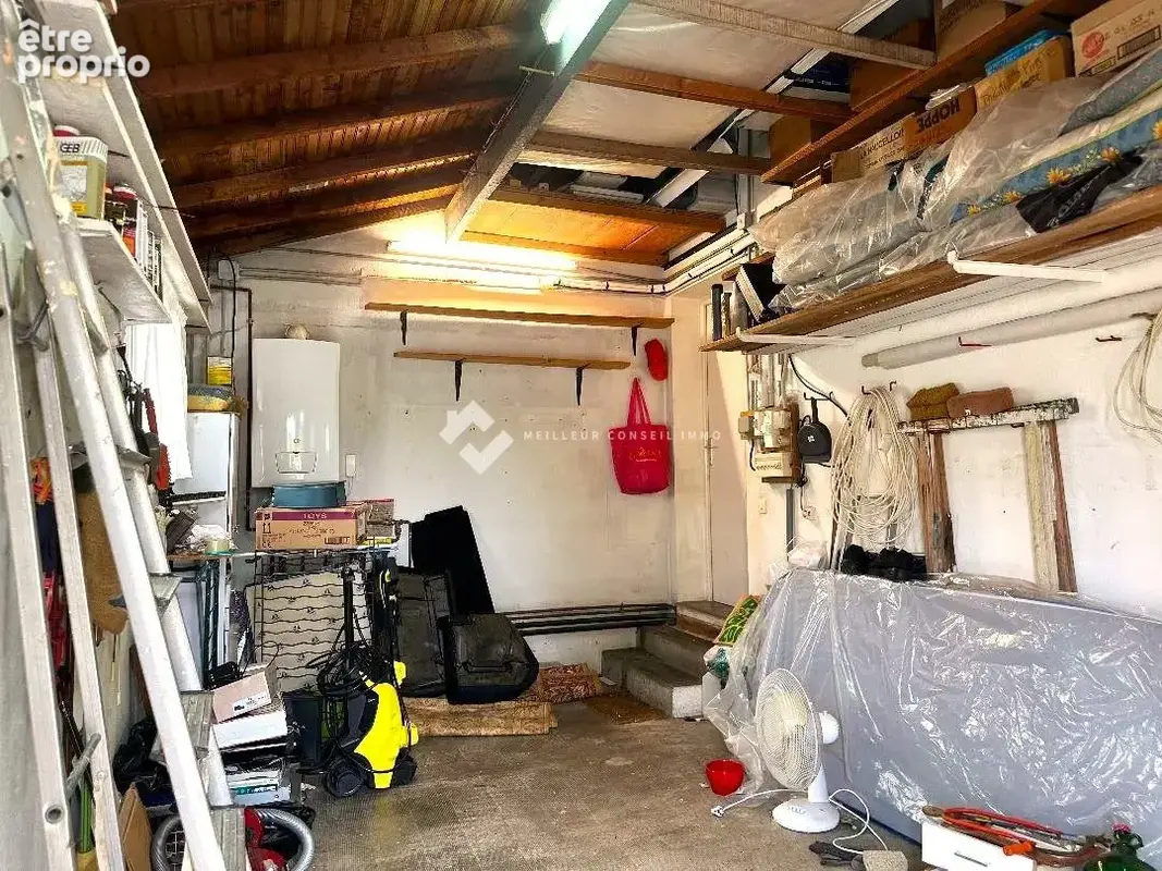 Grand Garage avec Mezzanine