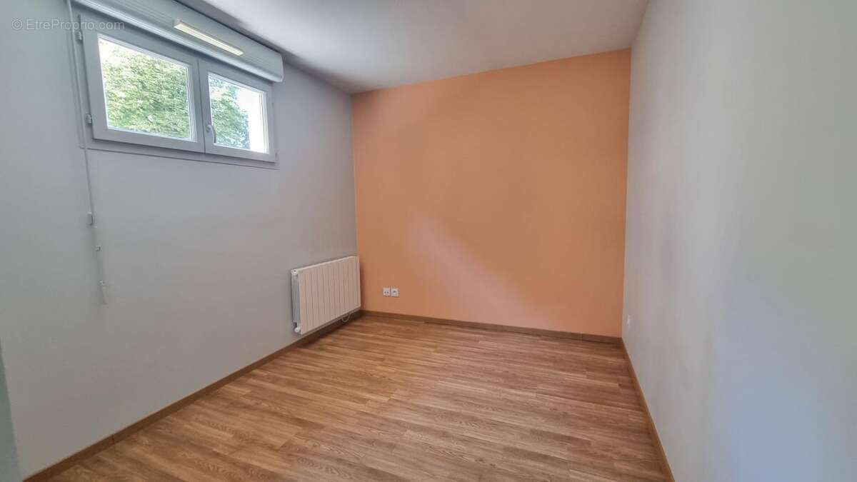 T3 en dernier étage avec terrasse et garage ! - photo 5