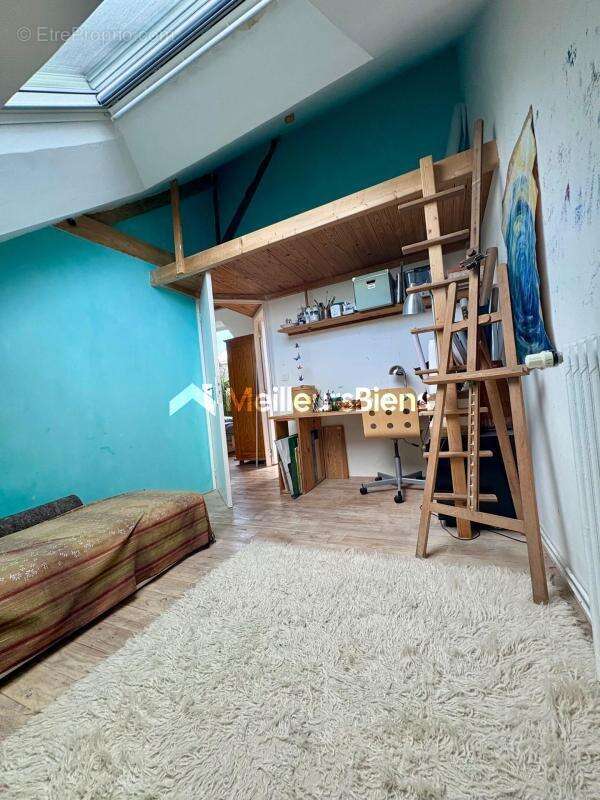 Maison à CHATELUS-MALVALEIX