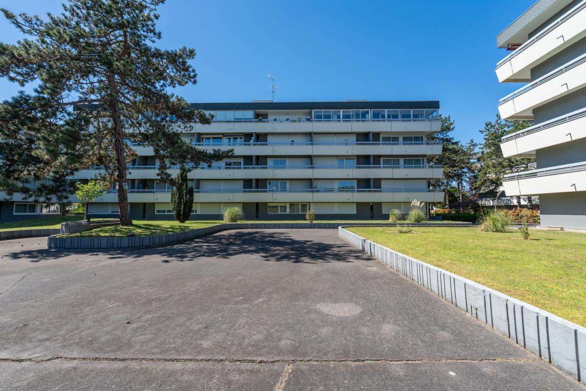 Appartement à THIAIS