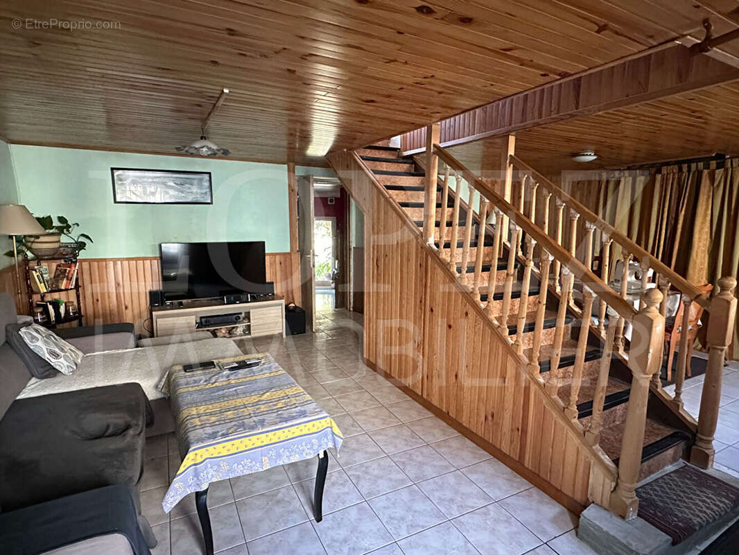 Maison à LABASTIDE-ROUAIROUX