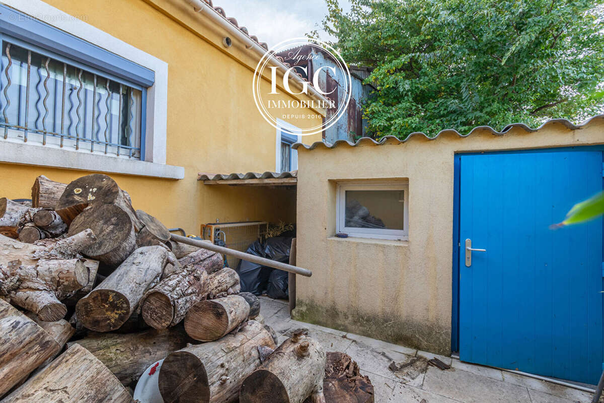 Maison à CHATEAUNEUF-LES-MARTIGUES