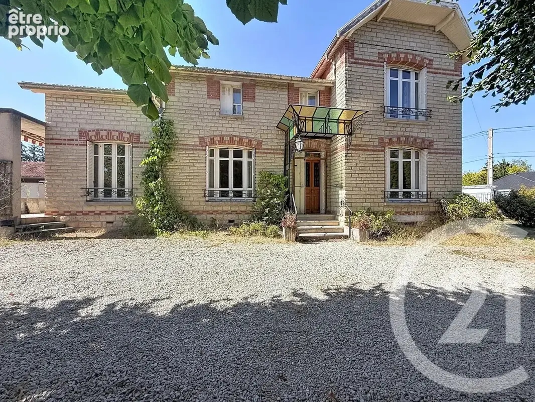 Photo Maison à Saint-Mesmin au prix de 275 000€