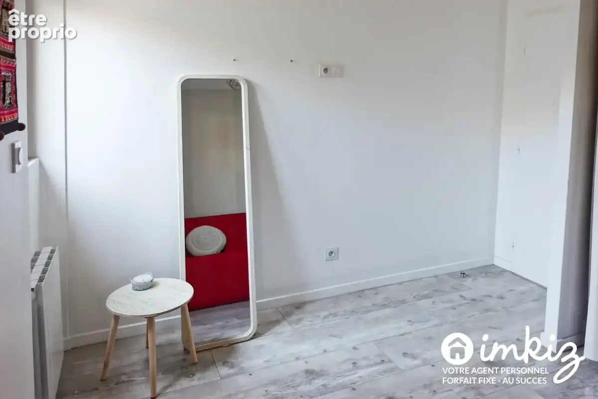 Appartement T3 centre avec terrasse cave + parking - photo 6