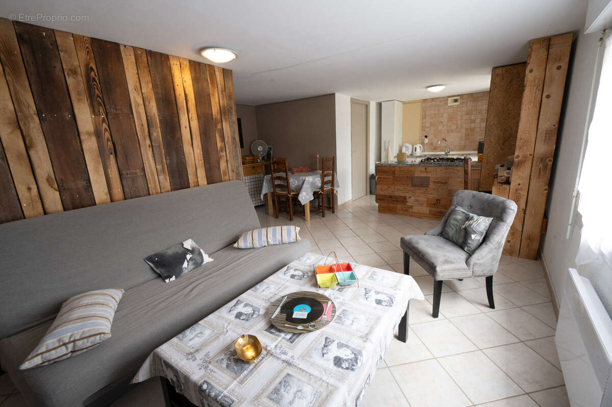 Maison à SAINT-POINT-LAC