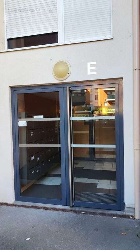 Appartement F3 avec loggia et parking – Résidence ALLEGORIA à Argenteuil - photo 5