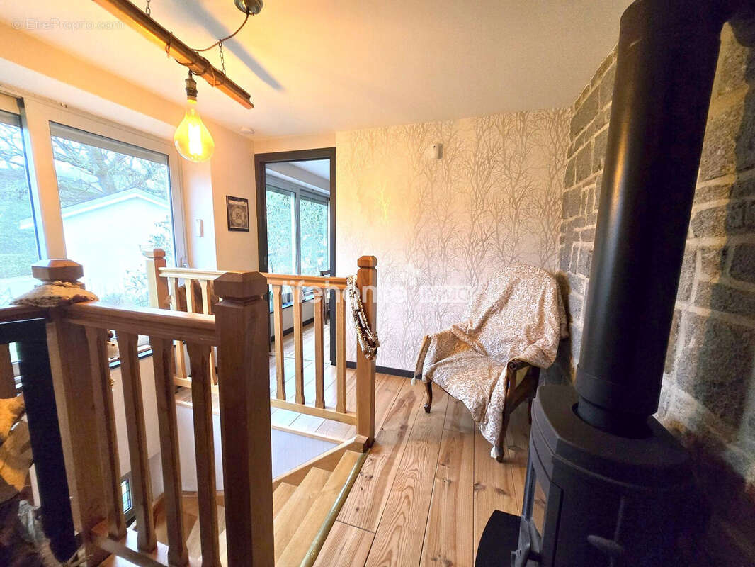 Maison à SAINTE-FEYRE