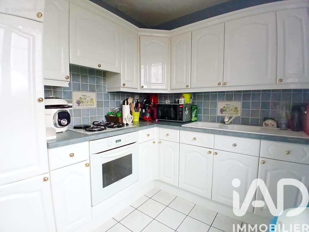 Photo 5 - Maison à ETREVILLE