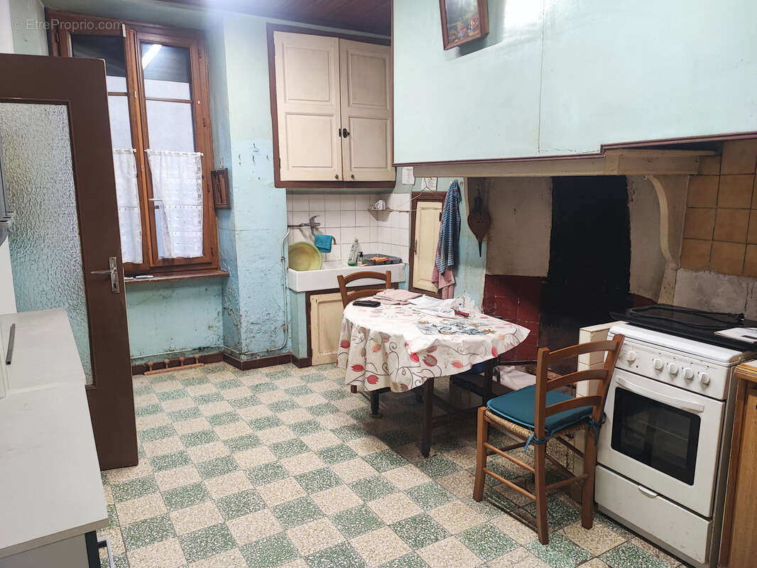 Maison à AZILLE