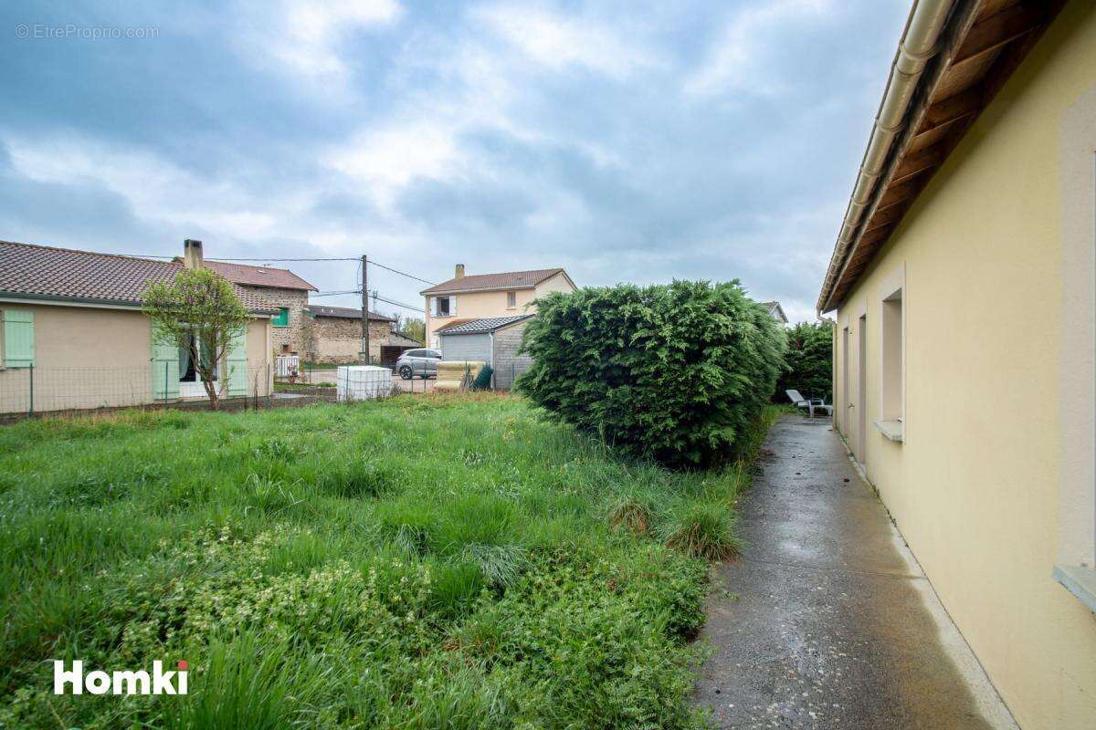 Maison à BAS-EN-BASSET