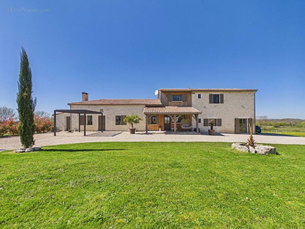 Maison à ISSIGEAC