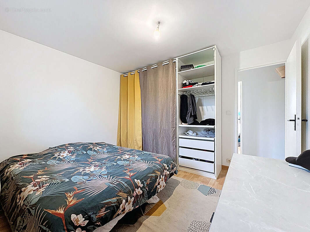 Maison à LA ROCHE-SUR-FORON