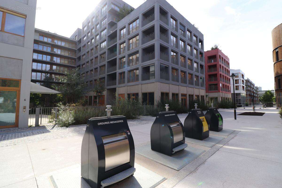 Appartement à L'ILE-SAINT-DENIS