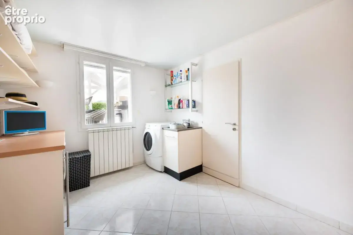 Très belle propriété Maison 8 pièces + 4/5 studios - photo 17