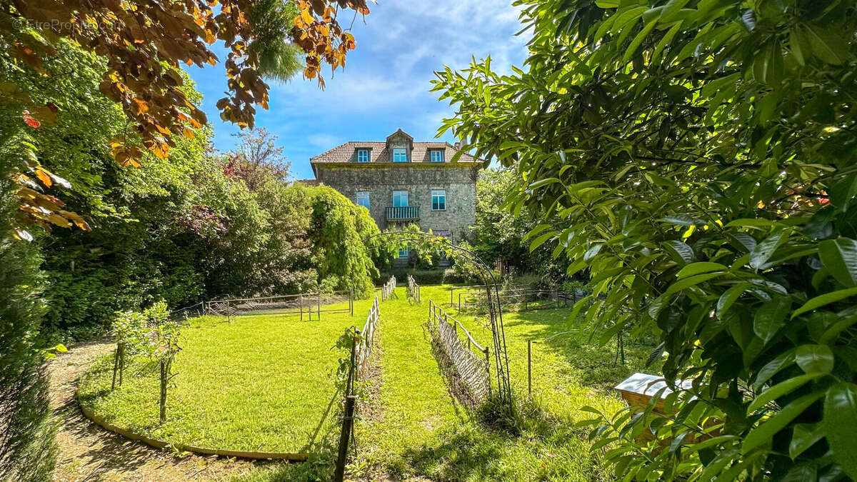 Maison à LAGNY-SUR-MARNE