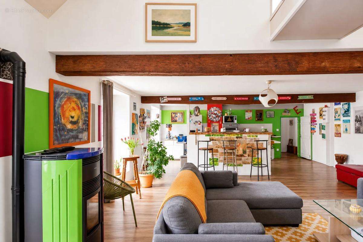 Maison de 270 m² avec double logement à Fursac - photo 2