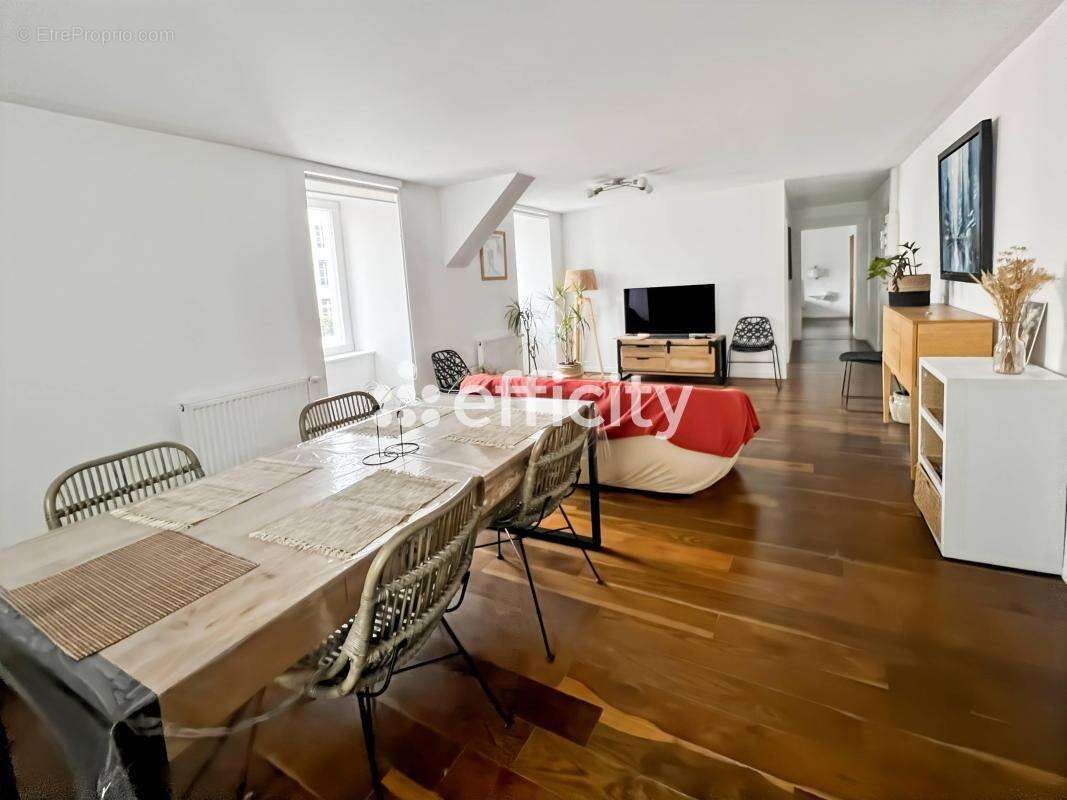 Appartement à VICHY