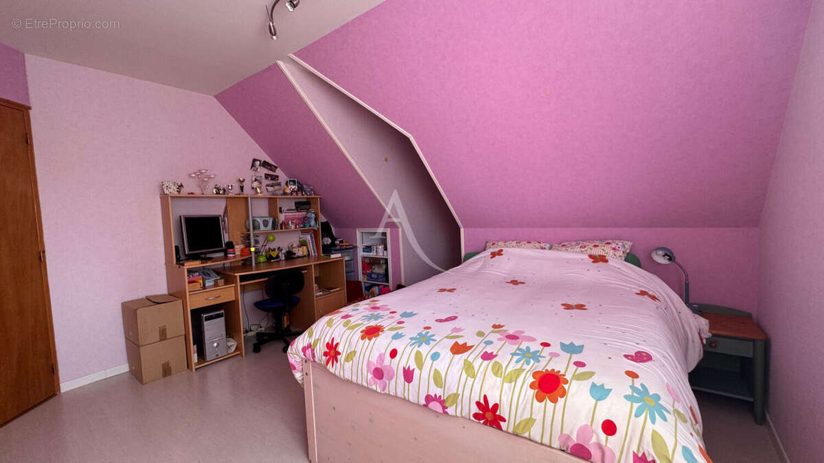 Maison a vendre la chapelle montmartin - photo 14