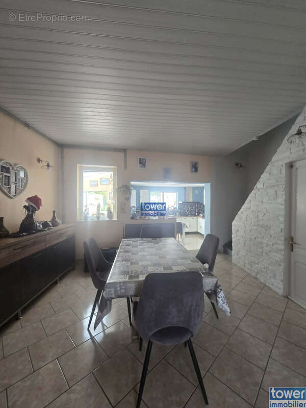 Maison à BURBURE