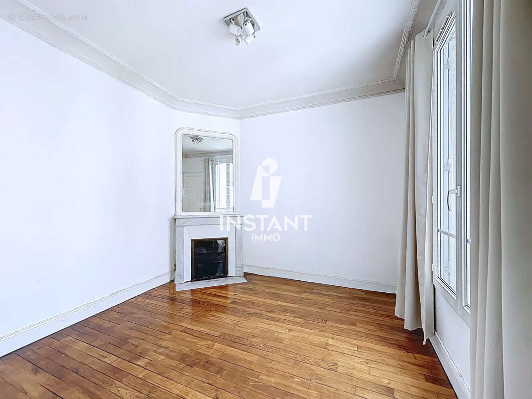 Appartement à SAINT-MAUR-DES-FOSSES