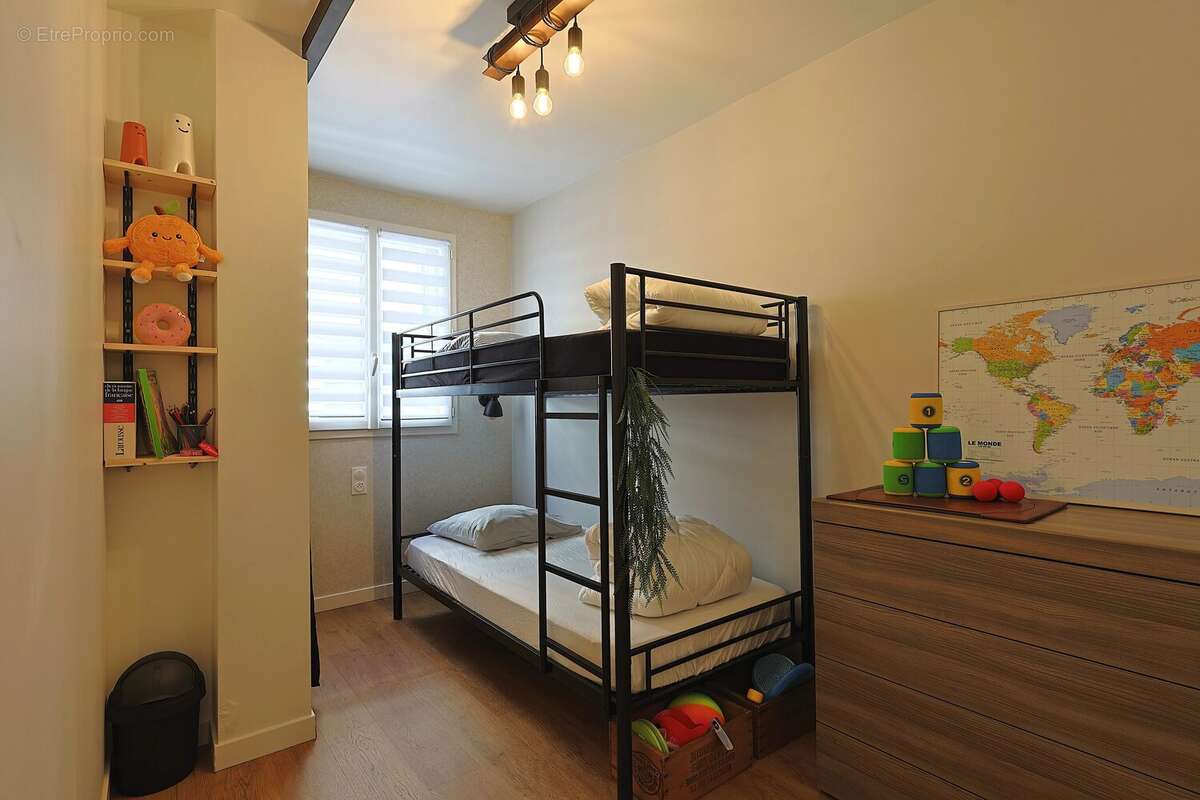 Appartement à VALLAURIS