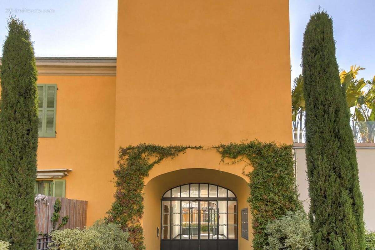 Appartement à BEAULIEU-SUR-MER