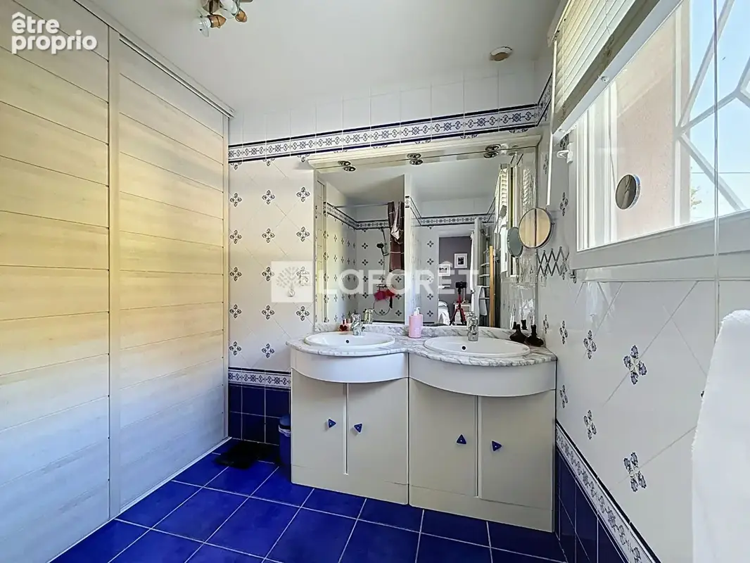 Le Montellier Maison familiale à vendre de 236 m² avec piscine et double garage - photo 12