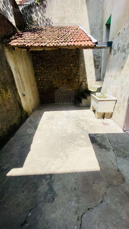 Appartement à LA COTE-SAINT-ANDRE