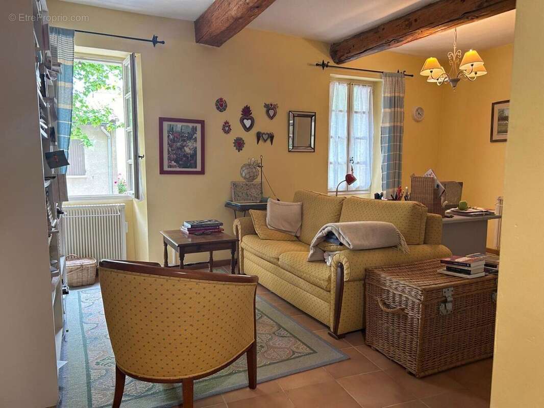 Maison à LE BARROUX