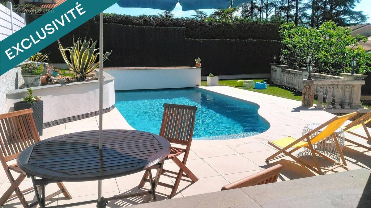 Photo 1 - Maison à SAINT-MARTIN-LA-PLAINE