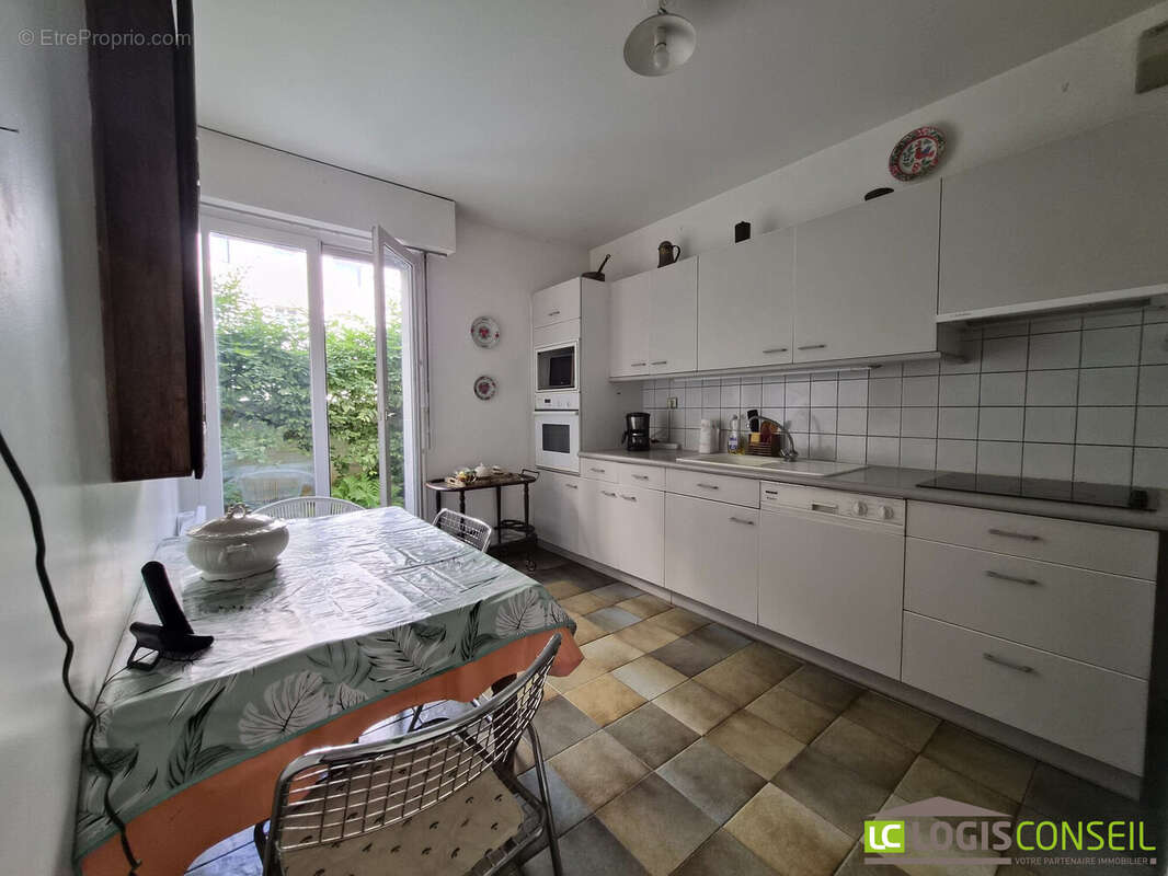 Appartement à BOURG-LA-REINE