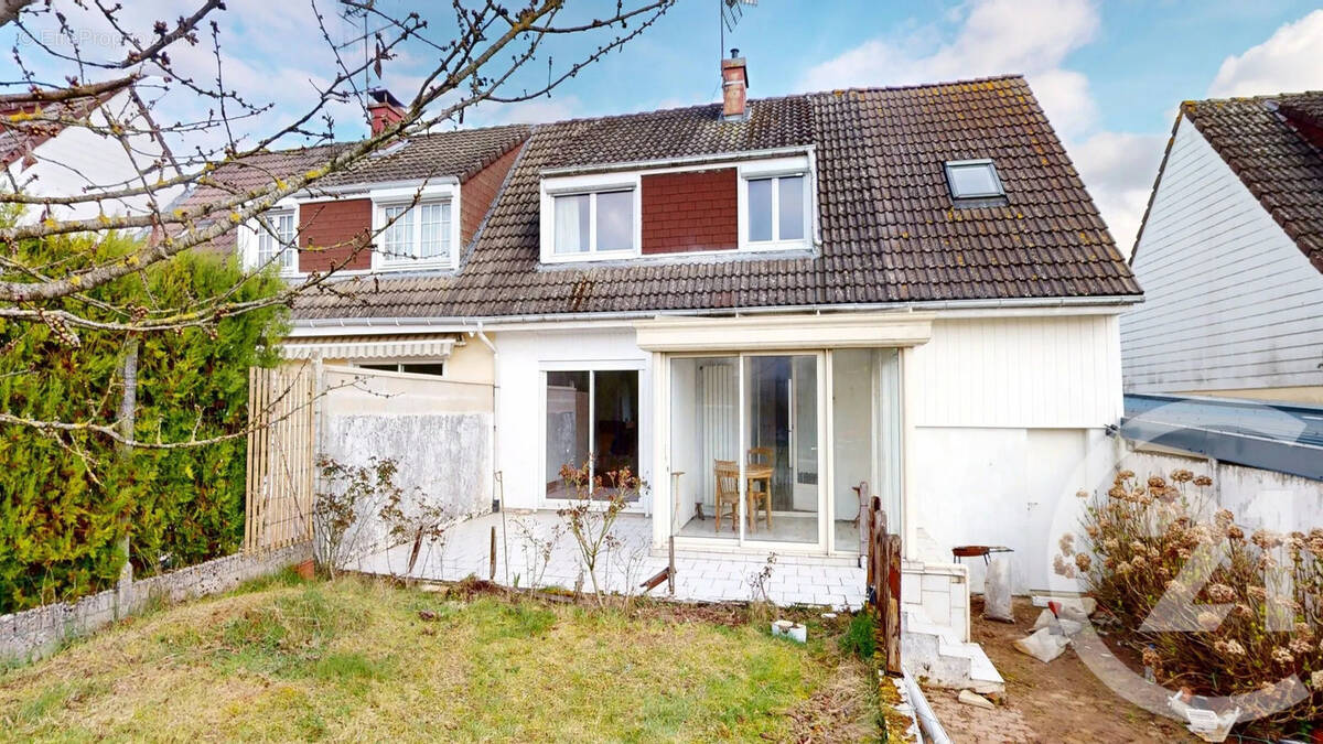 Maison à SAINT-QUENTIN