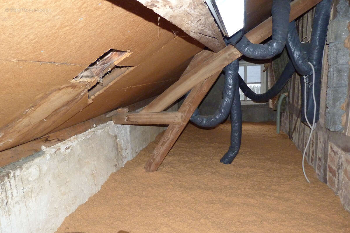 Maison à SAINT-AUBIN-DE-CRETOT