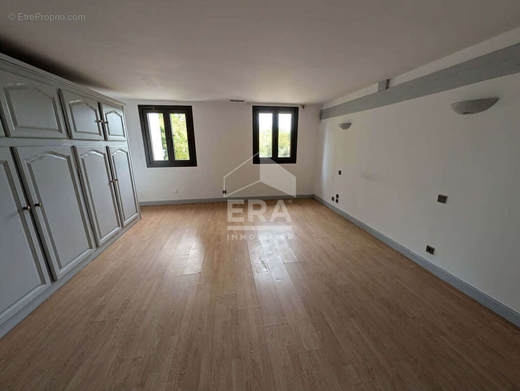 Maison à MONTPON-MENESTEROL