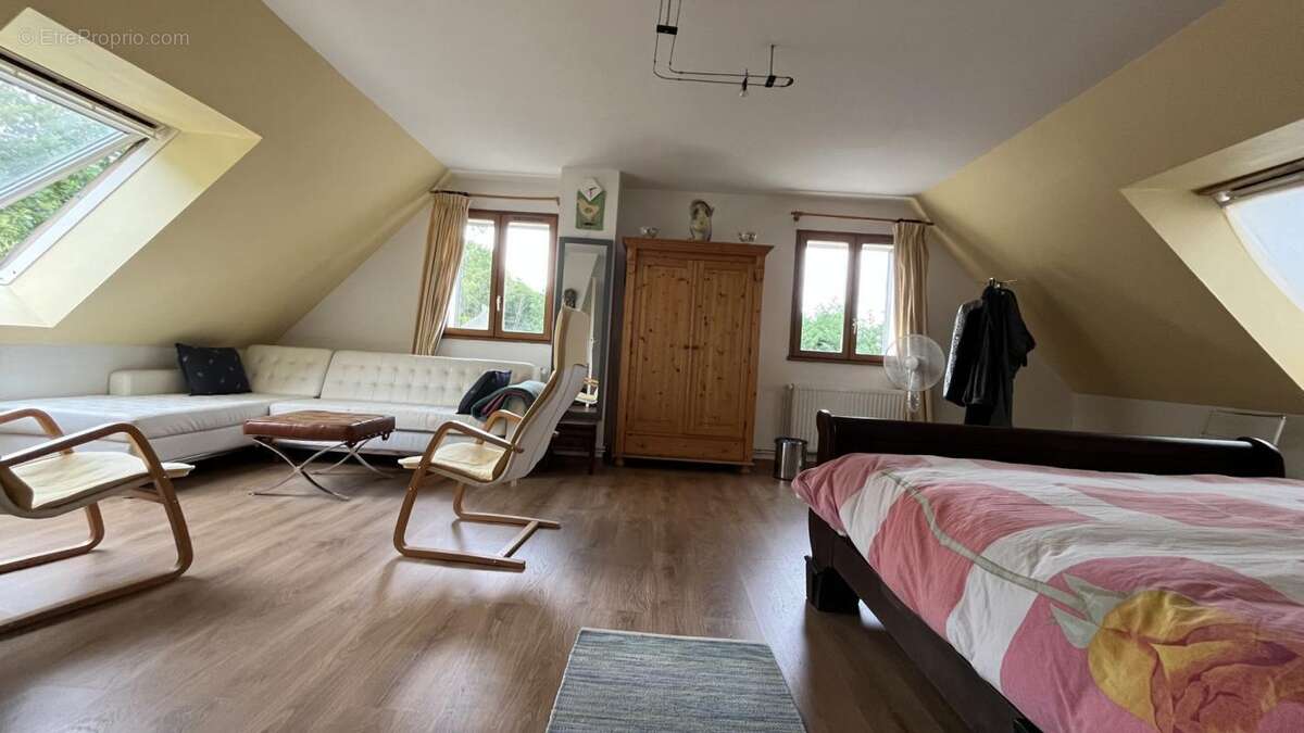Pavillon sur sous-sol avec jolie vue dégagée - photo 12