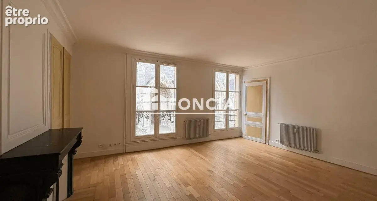CHARTRES HISTORIQUE - Appartement à l'élégance d'autrefois vue cathédrale - photo 6
