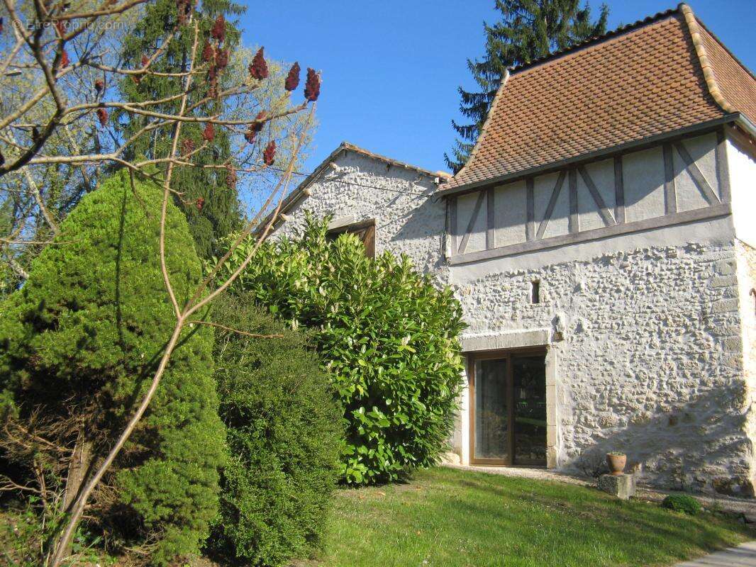 Maison à MARSAC-SUR-L'ISLE