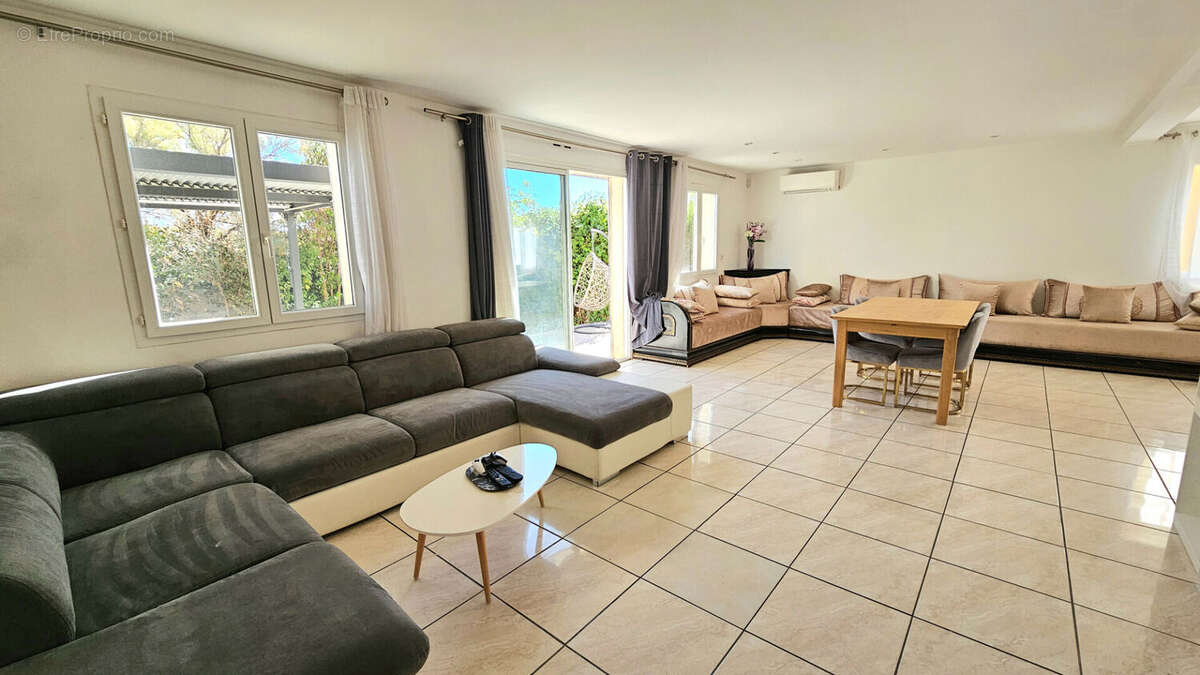 Maison à FRONTIGNAN