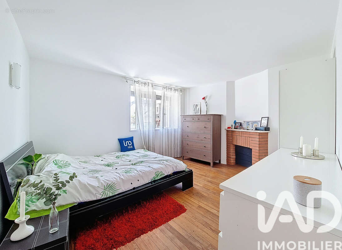 Maison 74 m² à Isles-Les-Meldeuses  - photo 8
