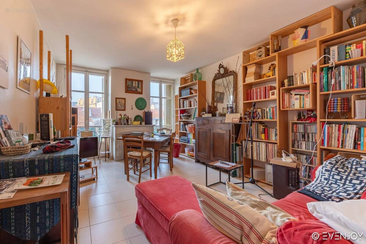 Appartement à NICE