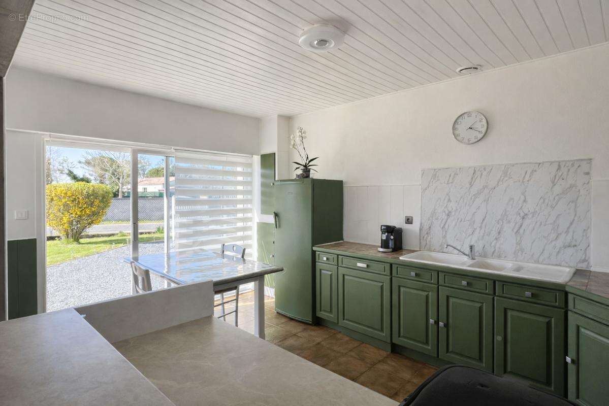 Maison à CORME-ECLUSE