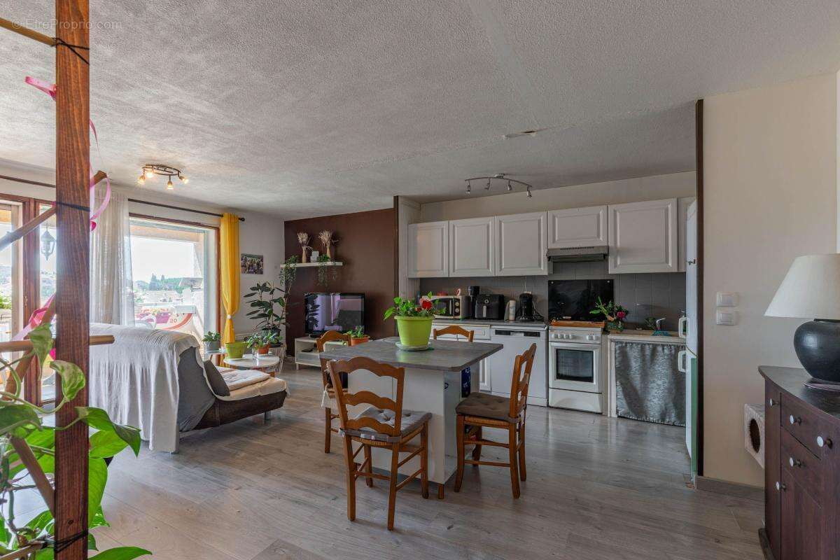Appartement à SANARY-SUR-MER