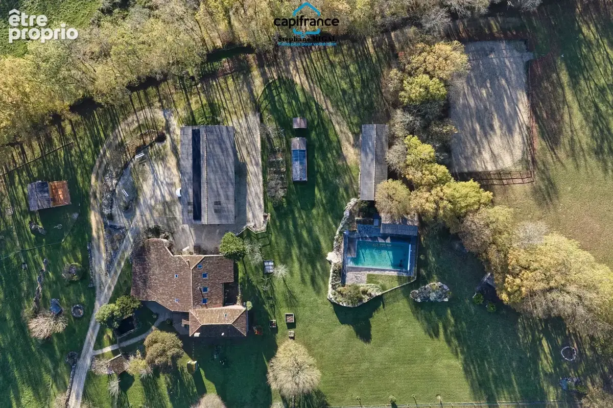Propriété à vendre 8 pièces, propriété de 220m2 chalet - boxes à chevaux - dépendances sur 7ha de terrain - photo 3