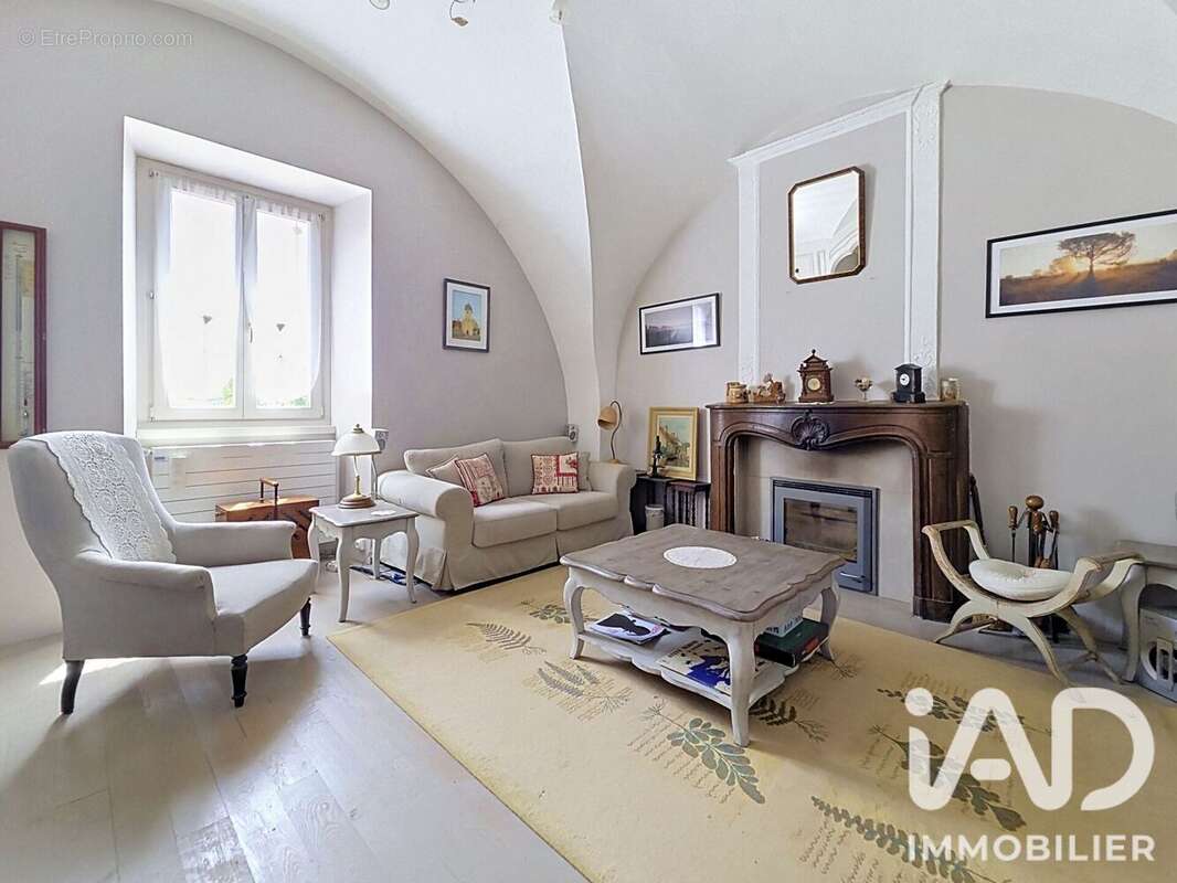 Maison 168 m² à Byans-Sur-Doubs  - photo 2