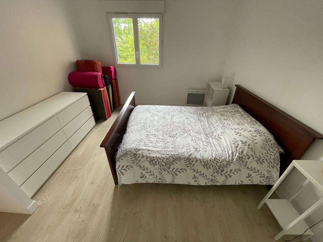 Maison à SAINT-ARNOULT-EN-YVELINES