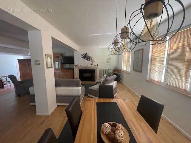 Maison en très bon état - photo 3