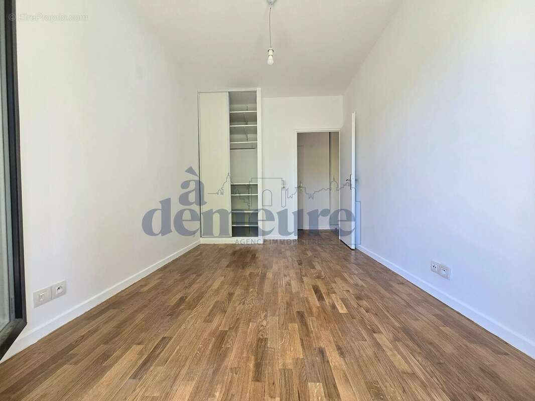 Appartement à ISSY-LES-MOULINEAUX