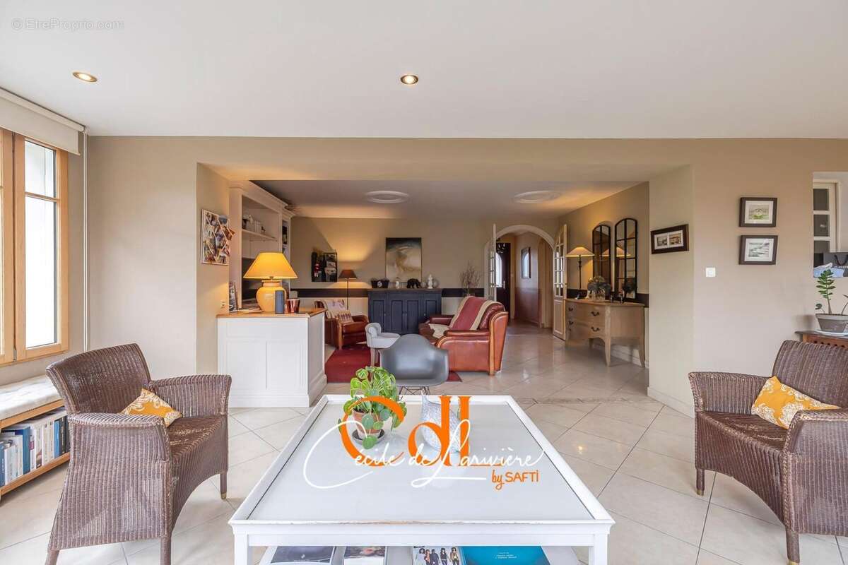 Photo 5 - Maison à LANDIVISIAU