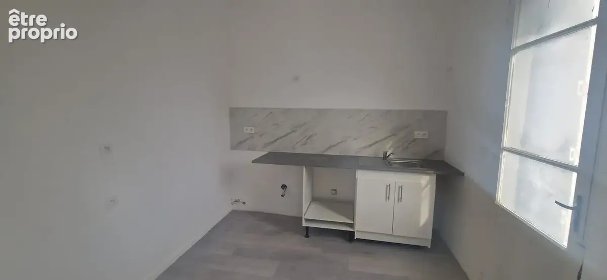 Appartement T4 divisible de 72 m2 + balcon - photo 2