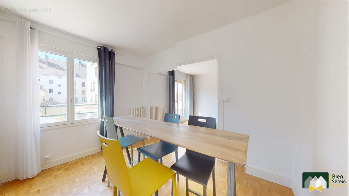 Appartement 92 m² à Chartres  - photo 2